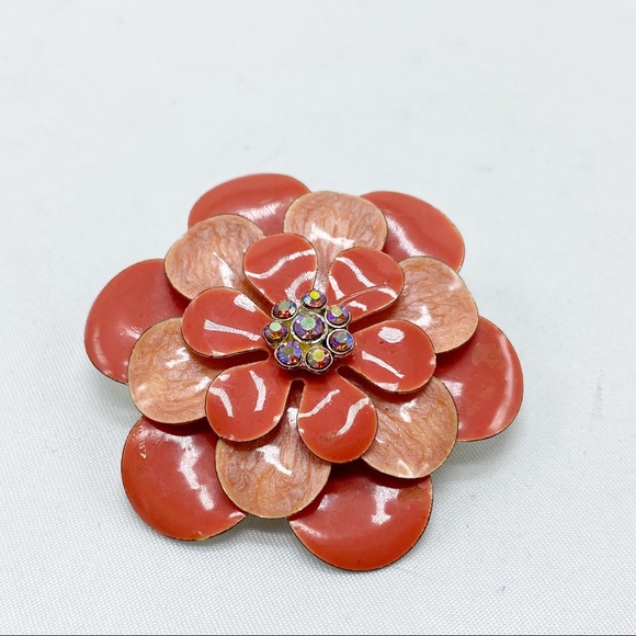 Vintage Coral Pink Enamel Brooch Crystal Center - Picture 2 of 4